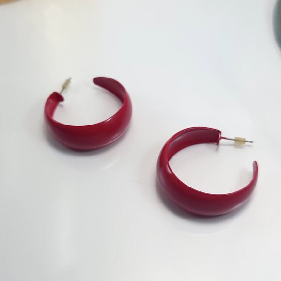 Bold Red Chunky Hoop Earrings, Retro Statement Plastic Hoops for Women Jewelry - Picture 8 of 10